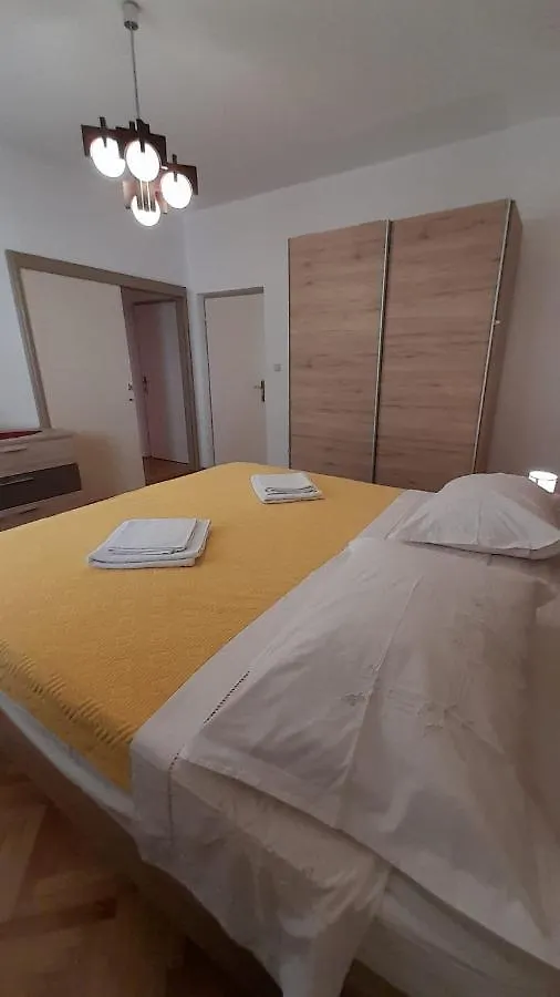 ***Strawberry Apartments*** Donji Okrug  0*, Donji Okrug (Ciovo) Croatia